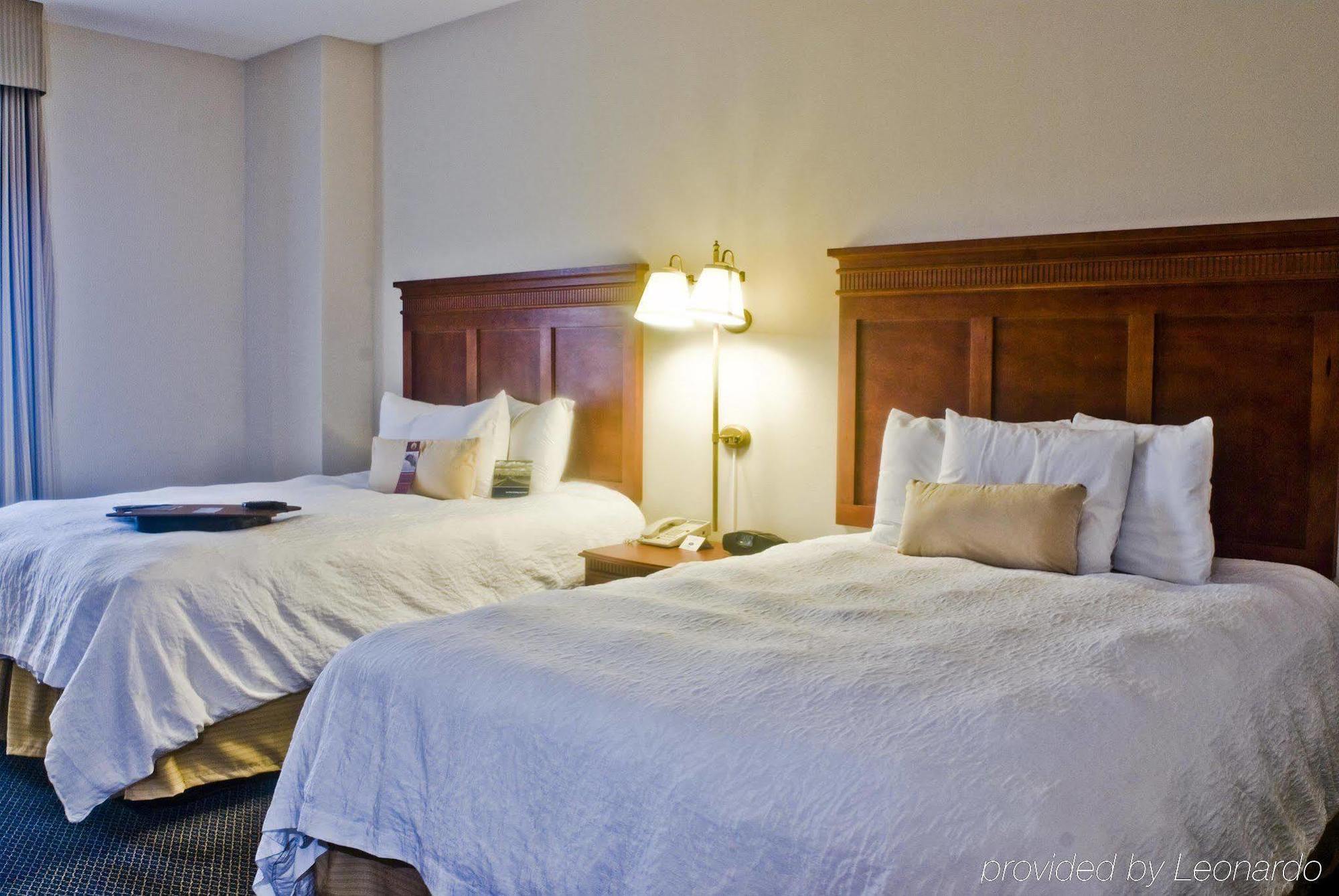 Hampton Inn Tampico Airport Oda fotoğraf